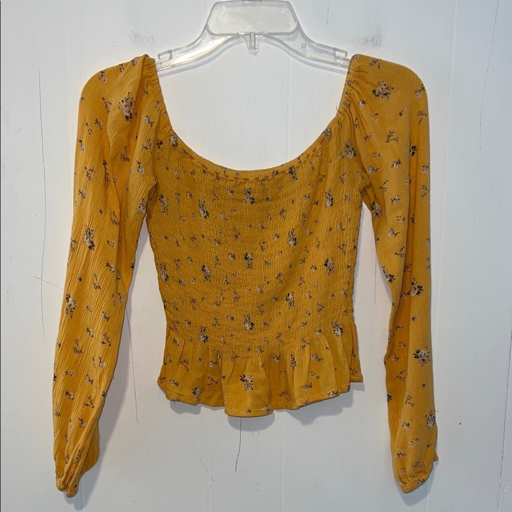 Hollister California Mustard Floral Crop Top Size Small 0317262